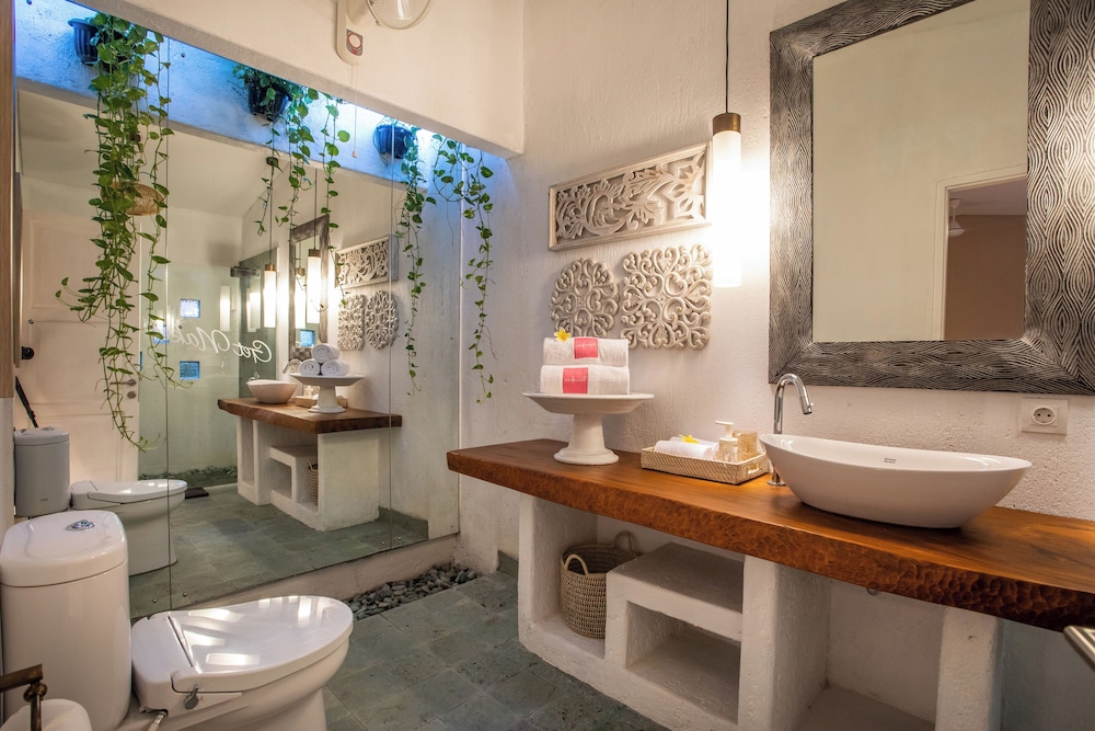 PinkPrivate Sanur - for Cool Adults Only