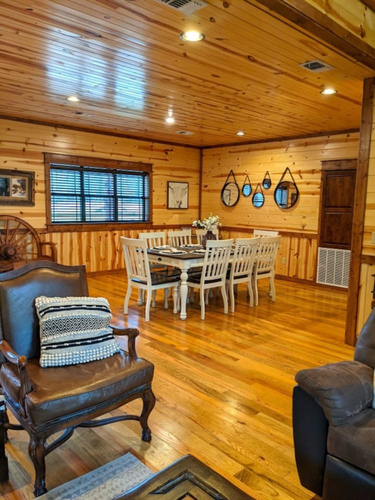 Stone Mountain Lodge Luxurious Rustic Retreat