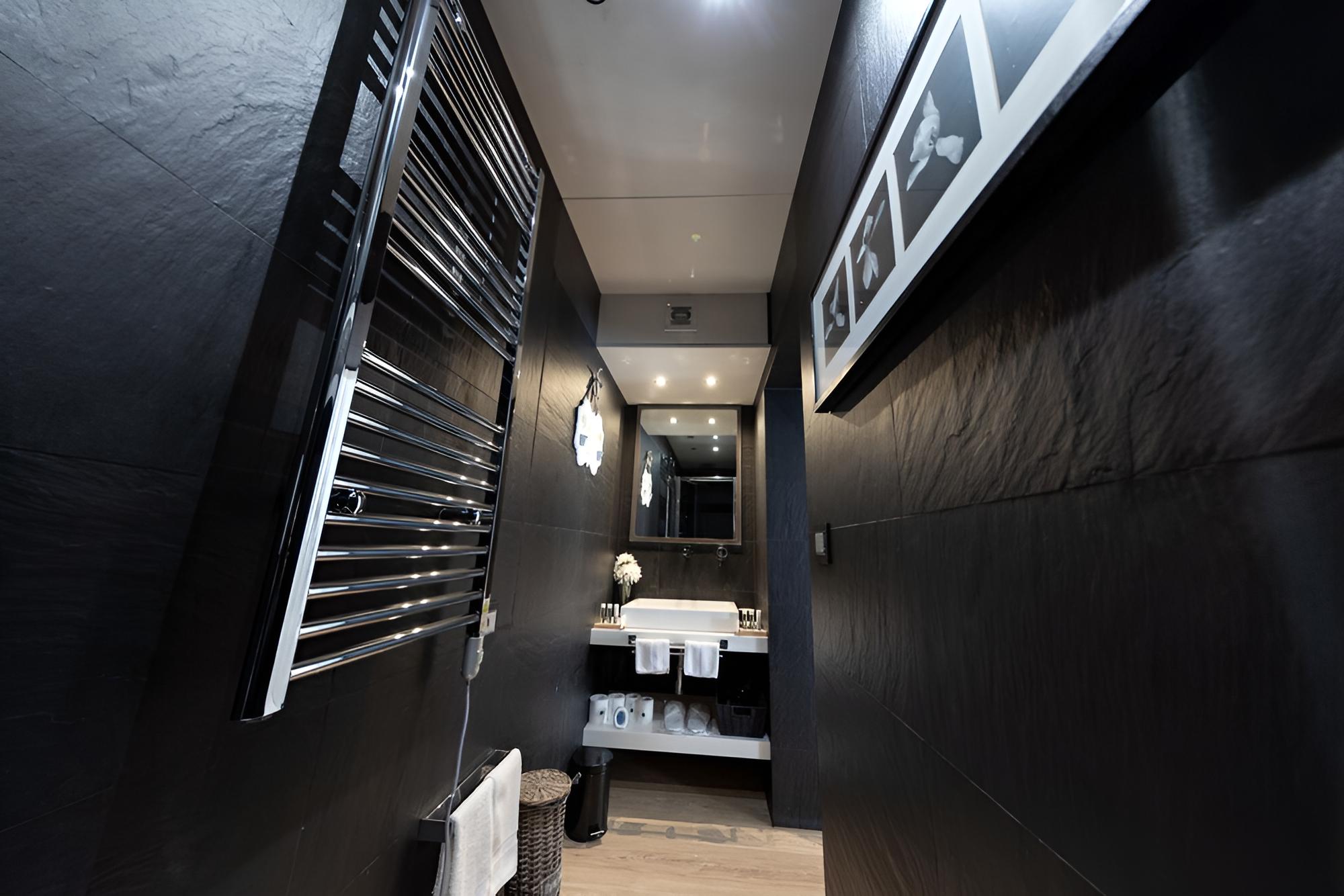 Barcaccia Luxury Suites