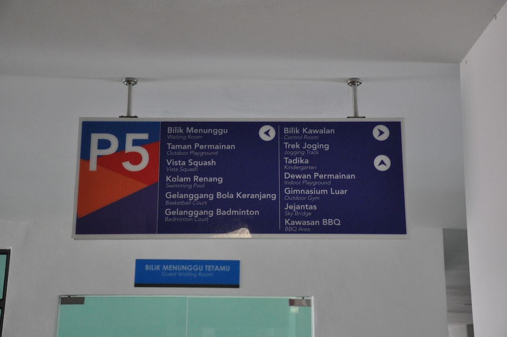 Lawang Suite 2 Bedroom Corner Apartment