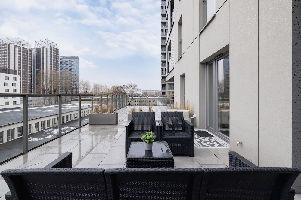 Apartment With Large Balcony by Renters view 5