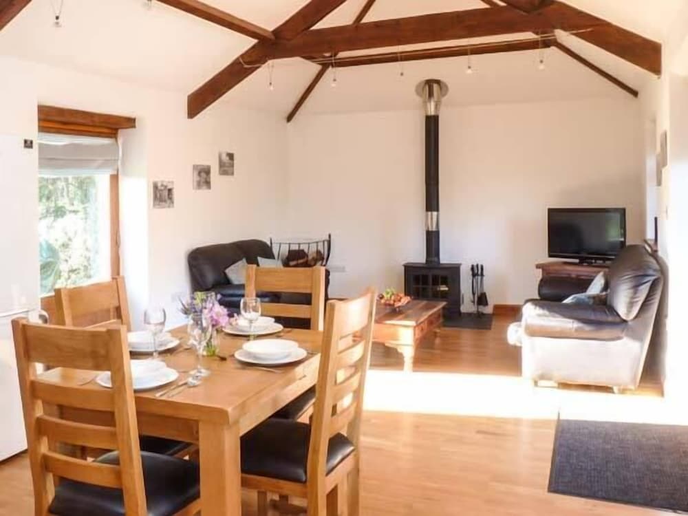 Tavistock Vacations - The Coach House - Property Image 9