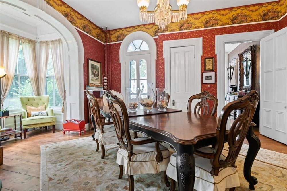 I.B. Munson House