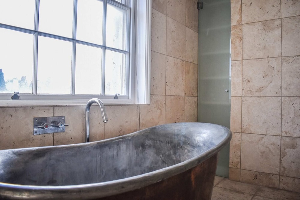 Stylish & Spacious Studio Next to Beach view 4