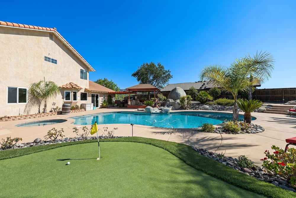 Chardonnay Charm by Avantstay Luxe Group Retreat w Pool Mins to Wineries