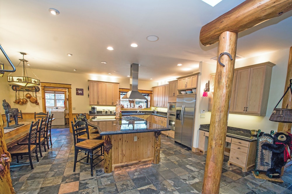 Red Fir 14 5 Bedroom Home