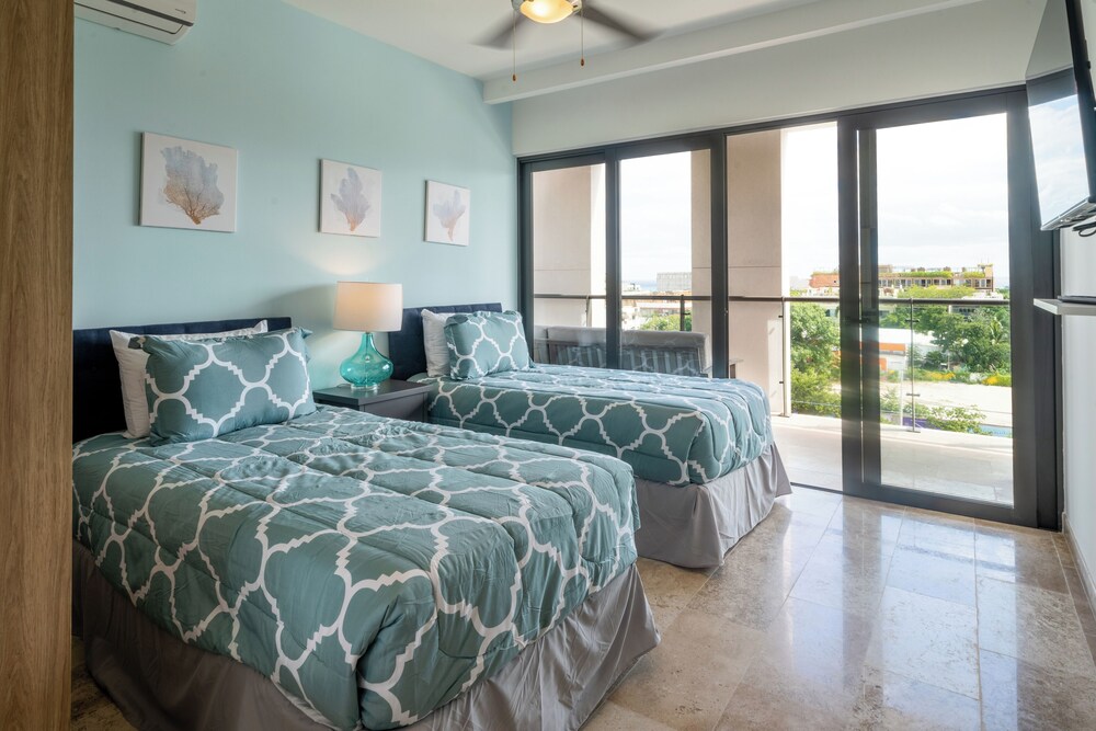 2 BR Condo - Rooftop Pool At Ipanema 504