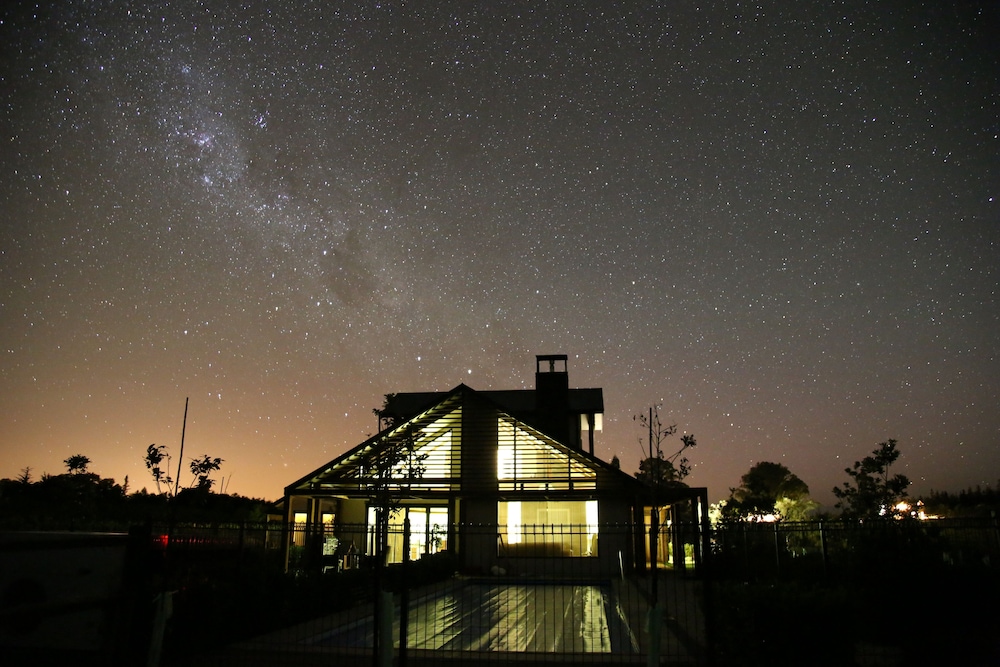 Pine Hill Lodge