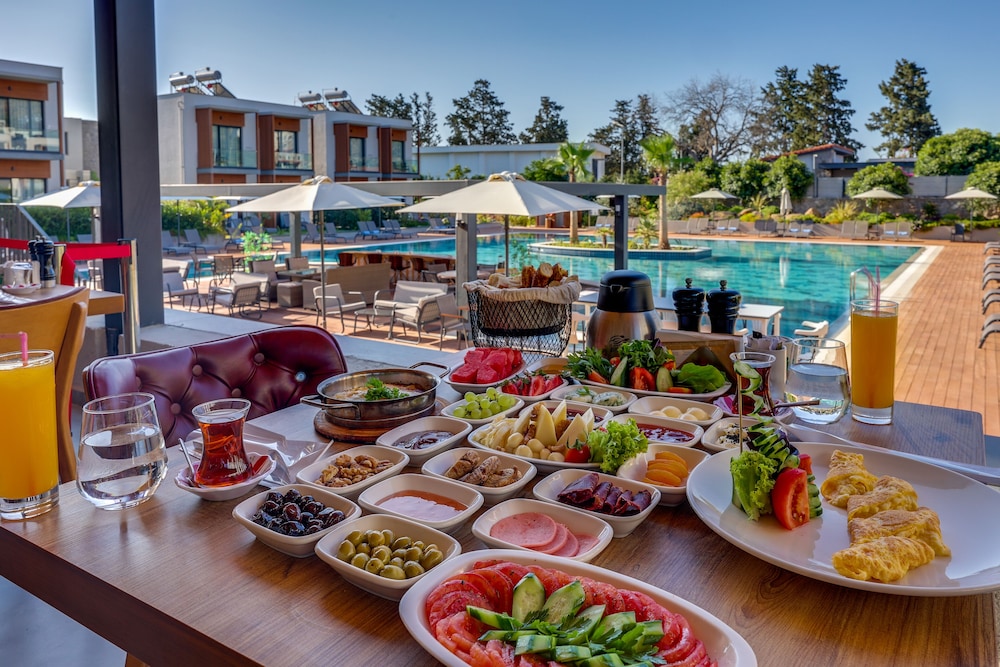Celeste Bella Luxury Hotel & Spa - Image 18