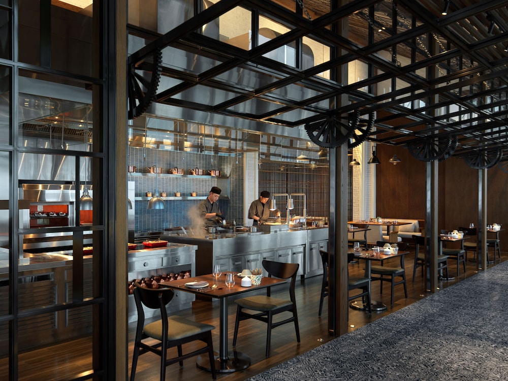 Mandarin Oriental, Shenzhen 66