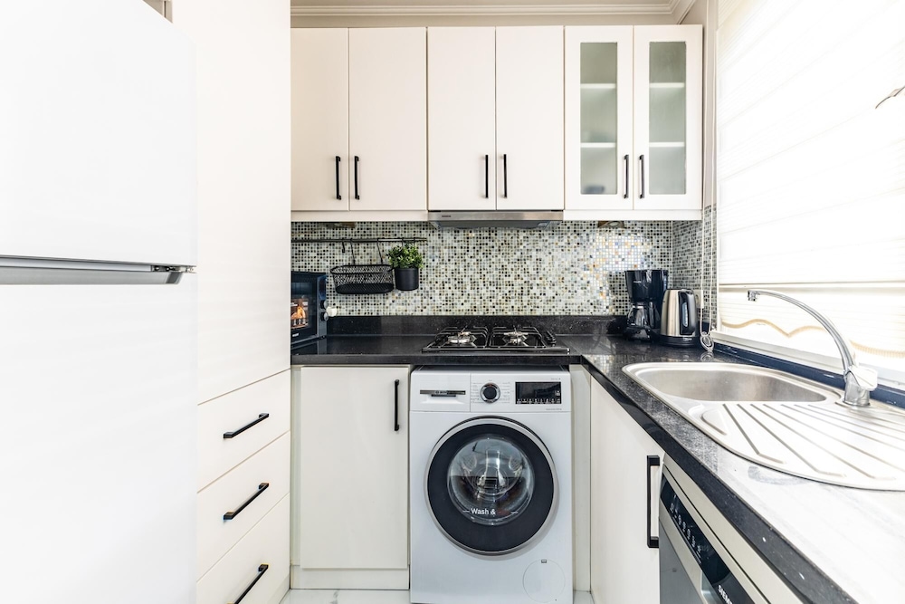 Flat Near Marina and Marmaray in Bagdat Avenue