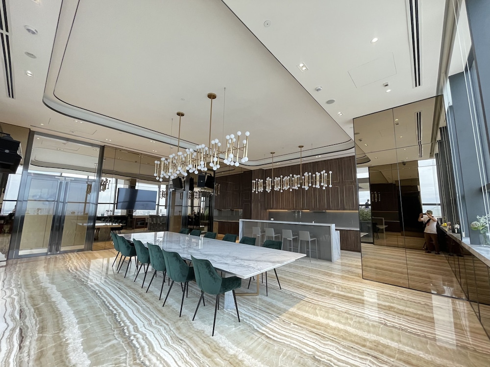 meeting & event spaces