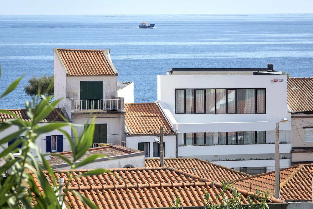 Hotel Praia de Santos - Exclusive Guest House - Image 1
