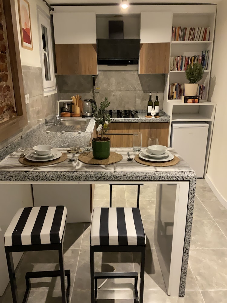 2BR 2Bath with Balcony Near Nişantaşı and Taksim #5
