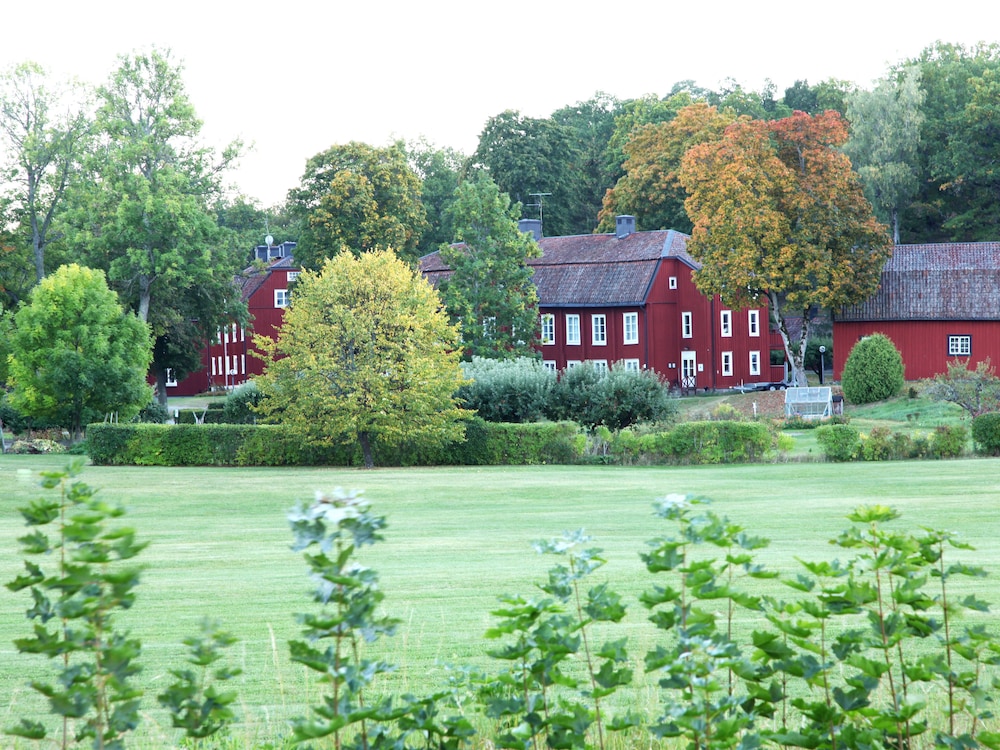 Gripsholms Bed & Breakfast