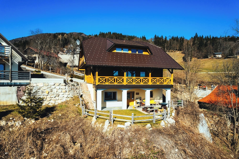 Mt Krvavec Apartment Story