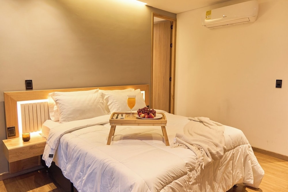 Warm and Cozy Stadio Suite Rosa Negra
