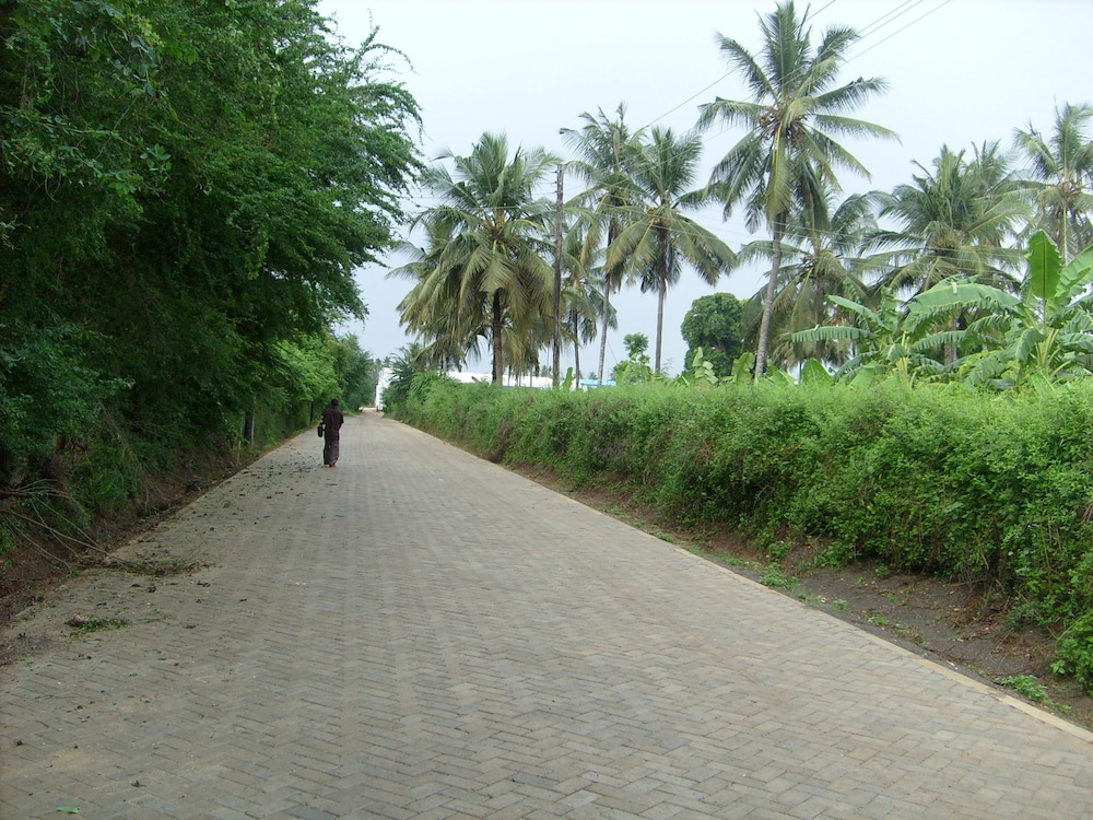 Azanza Mtwapa Holiday Home