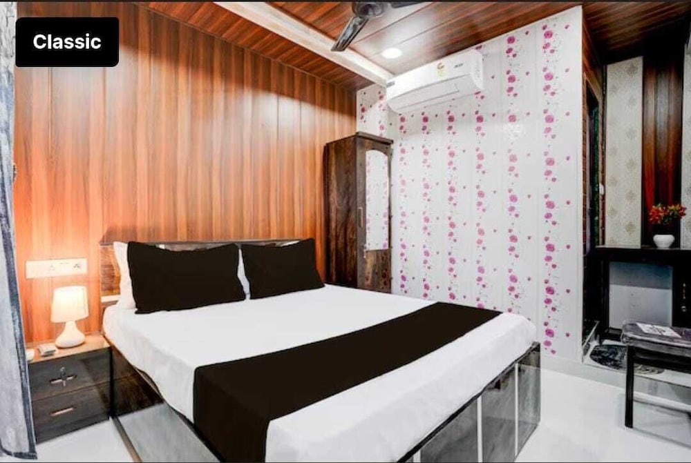 Hotel Ab Residency