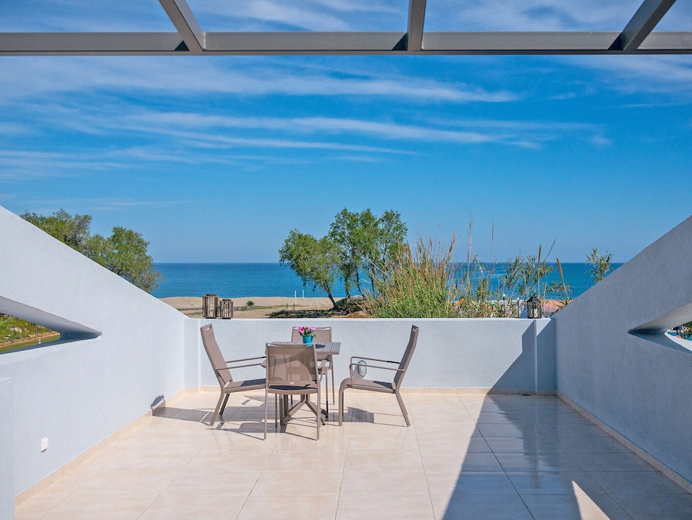 Blue Oyster Beach Villas