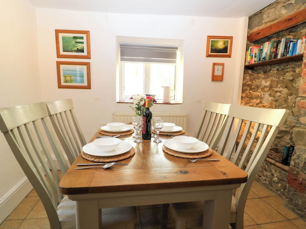 Rona Cottage