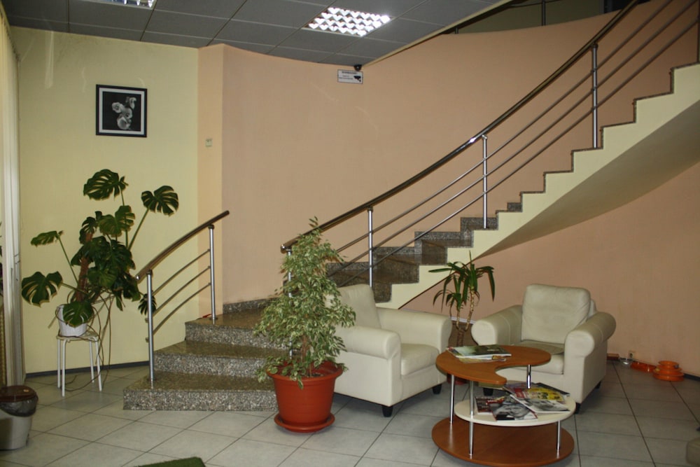 Mini Hotel Avrora - Hostel view 2