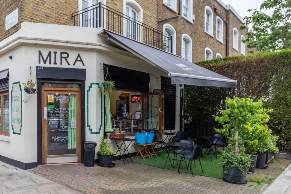 Englefield Road by Onefinestay
