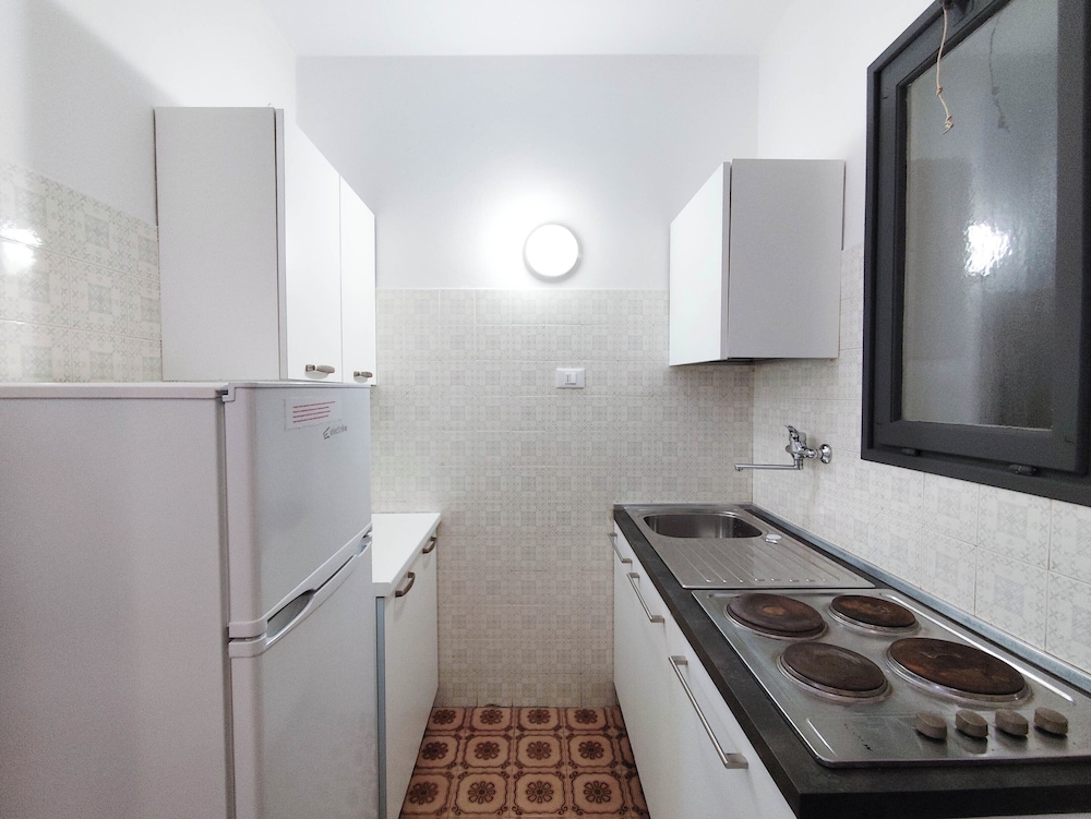 Studio With Balcony and Pool Access