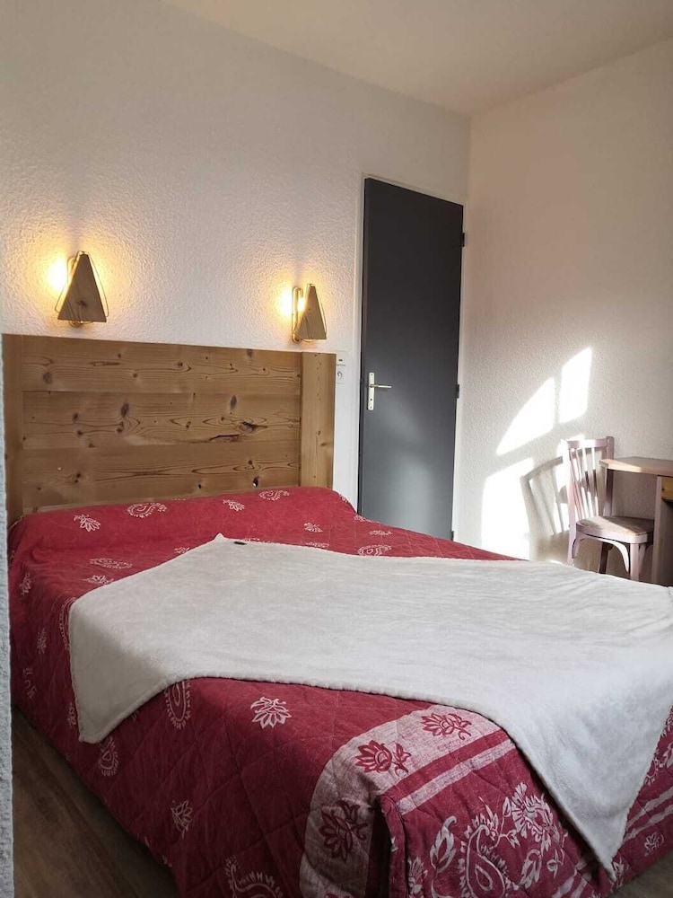 Villa Notre Dame en Embrun — hotel room