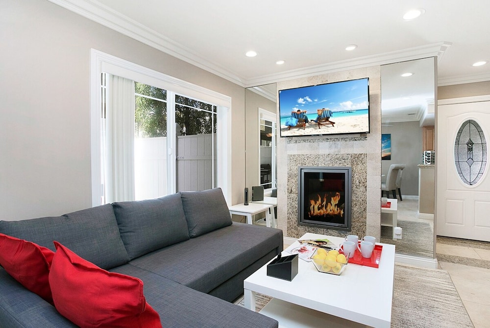 Costa Mesa -newport- Patio - Free Parking-cm-2