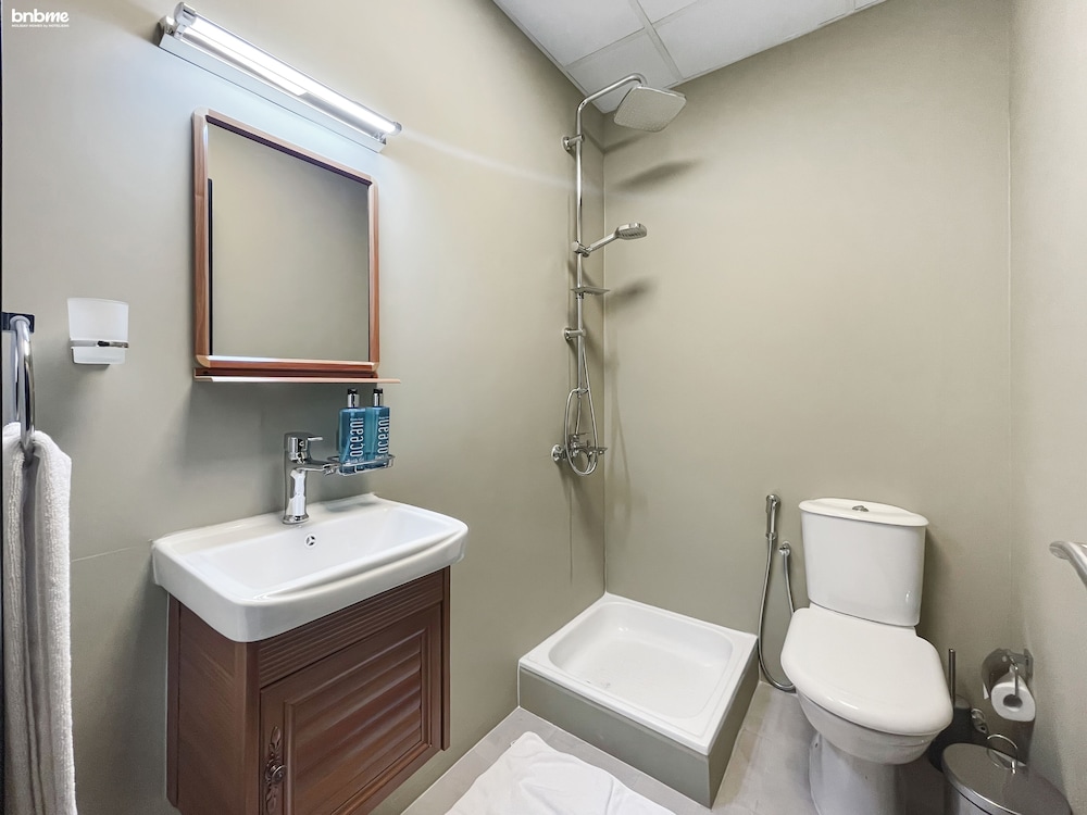 3B-Marina Wharf 1-1505 by bnbme homes