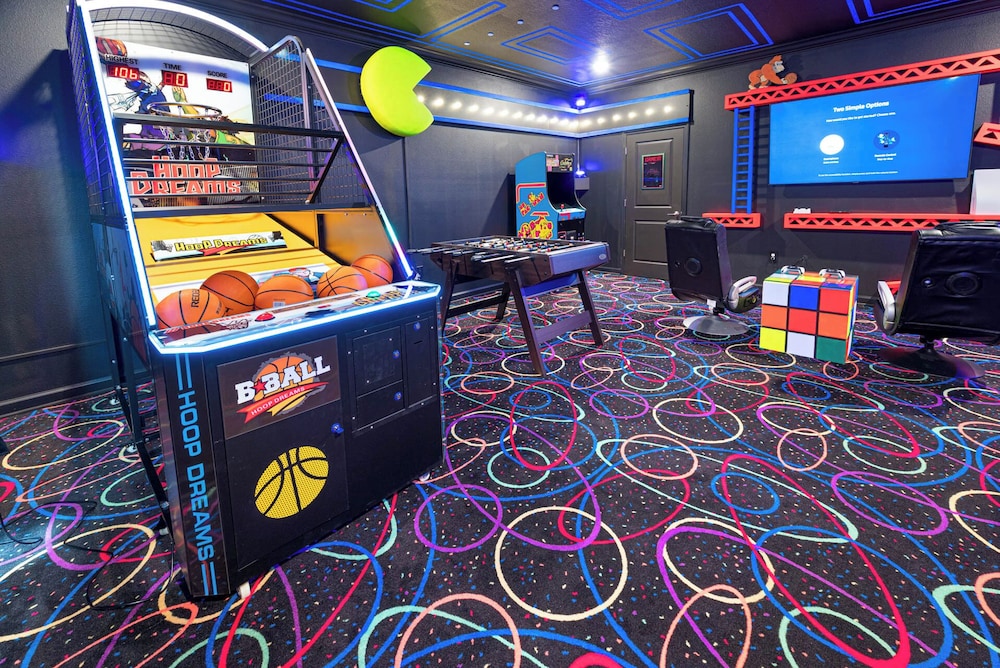 Awesome 8BR Villa Disney Arcade Pool