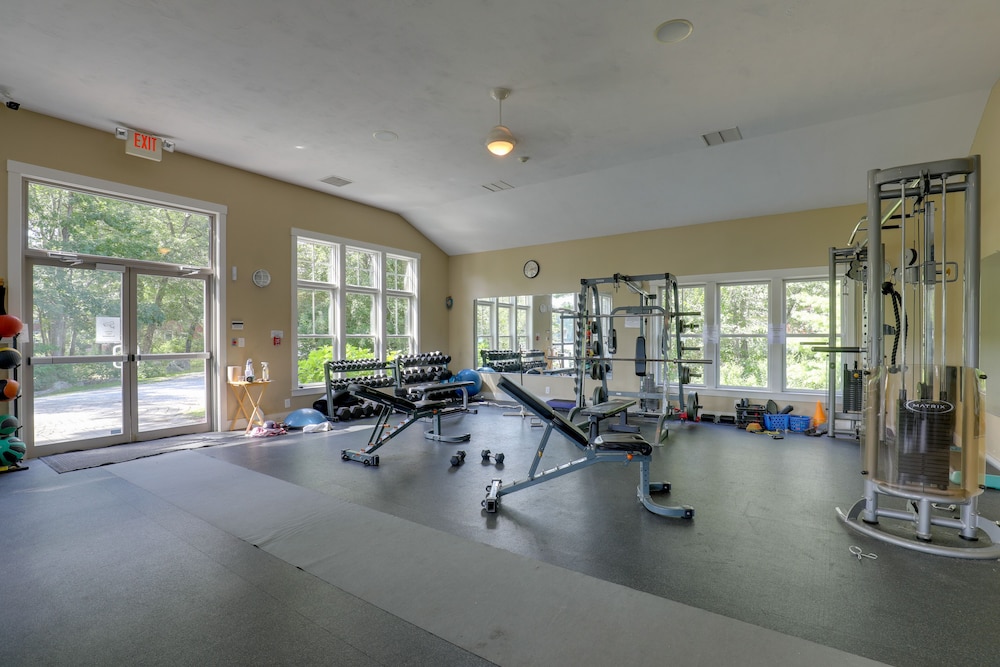 Inviting Summer Village Cottage: Golf Cart & More!