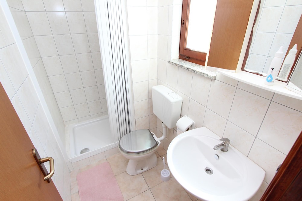 Photo 46