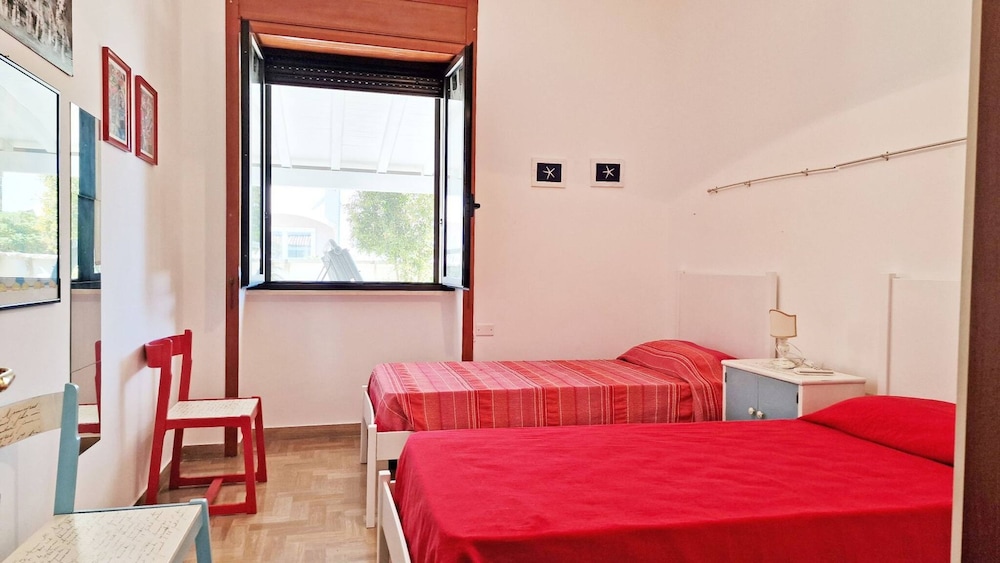 Villa Fede - 3 Bedrooms 2 Bathrooms air Conditioning by the sea