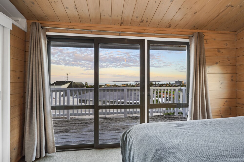 Stunning Ocean Escape - Seaviews-Netflix view 3