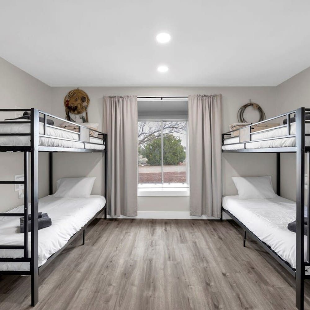 8BD Grand Canyon Ranch - Sleeps 22