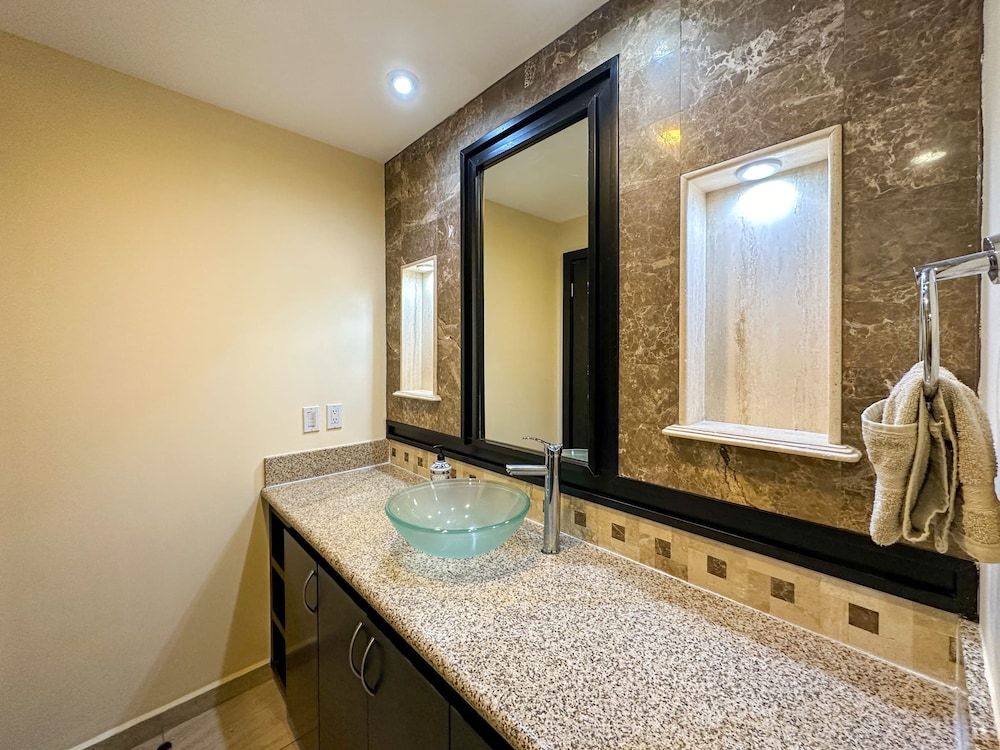 Amazing Location Close to it all Great Price