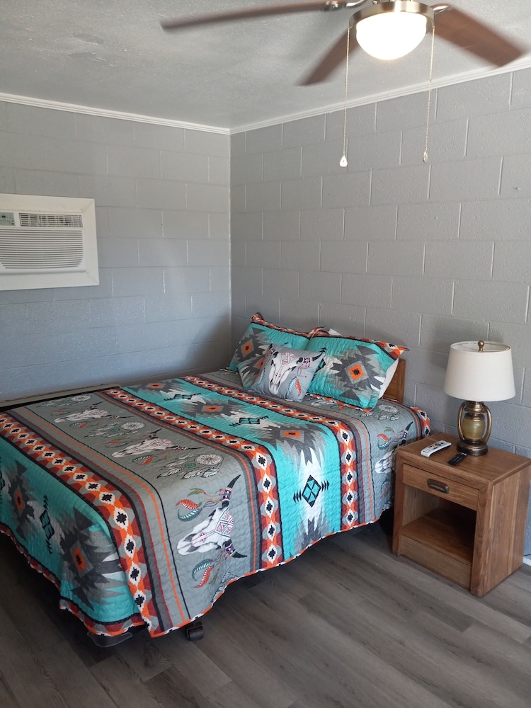 Cedar Falls Motel - Property Image 23