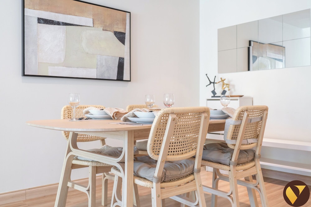 Modern 1 Bedroom Apartment in The Greens