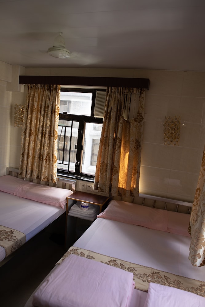 Marco Polo Hostel - Carlton Group of Hostels - Image 2