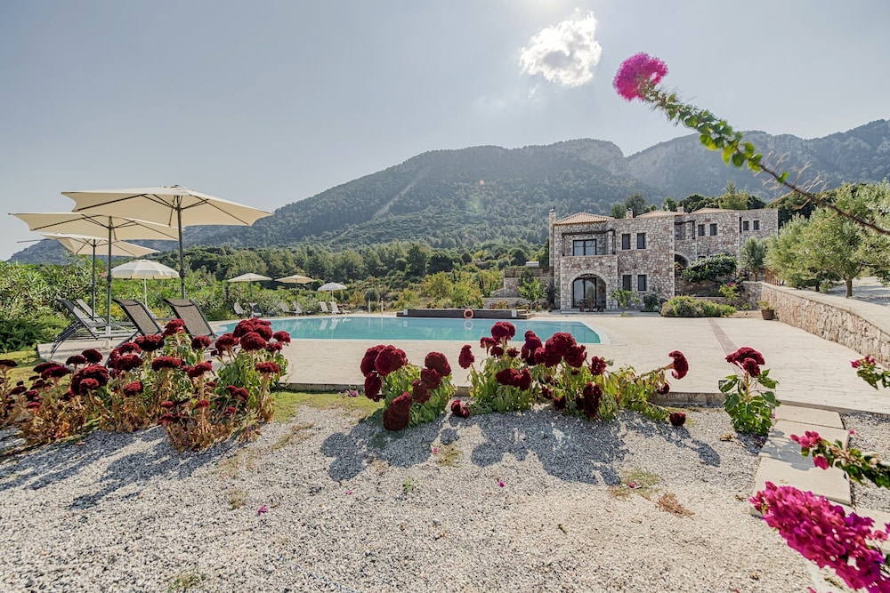 Salakos Villas