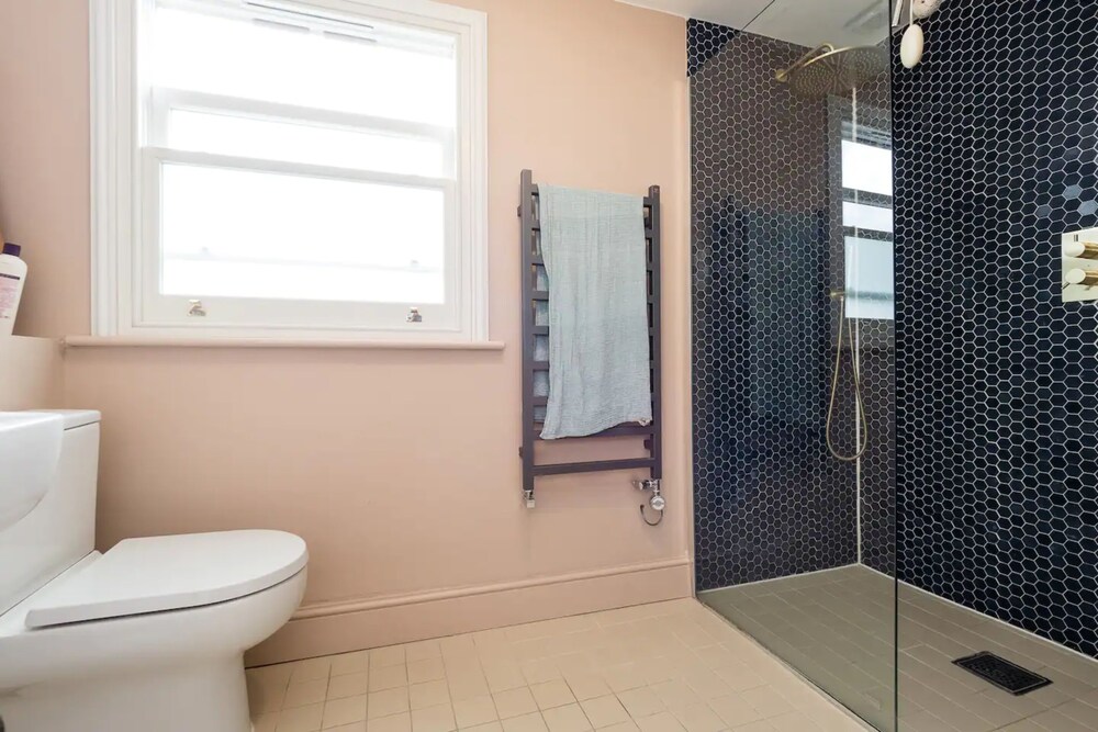 Lovely 4 Bedroom Terraced Family Home