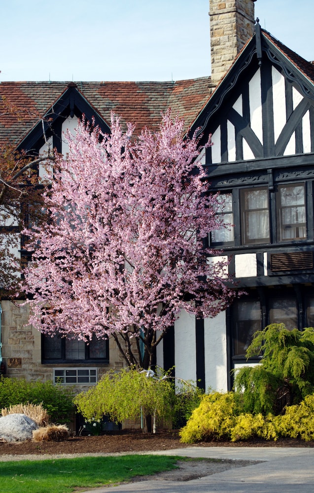Punderson Manor Lodge and Conference Center