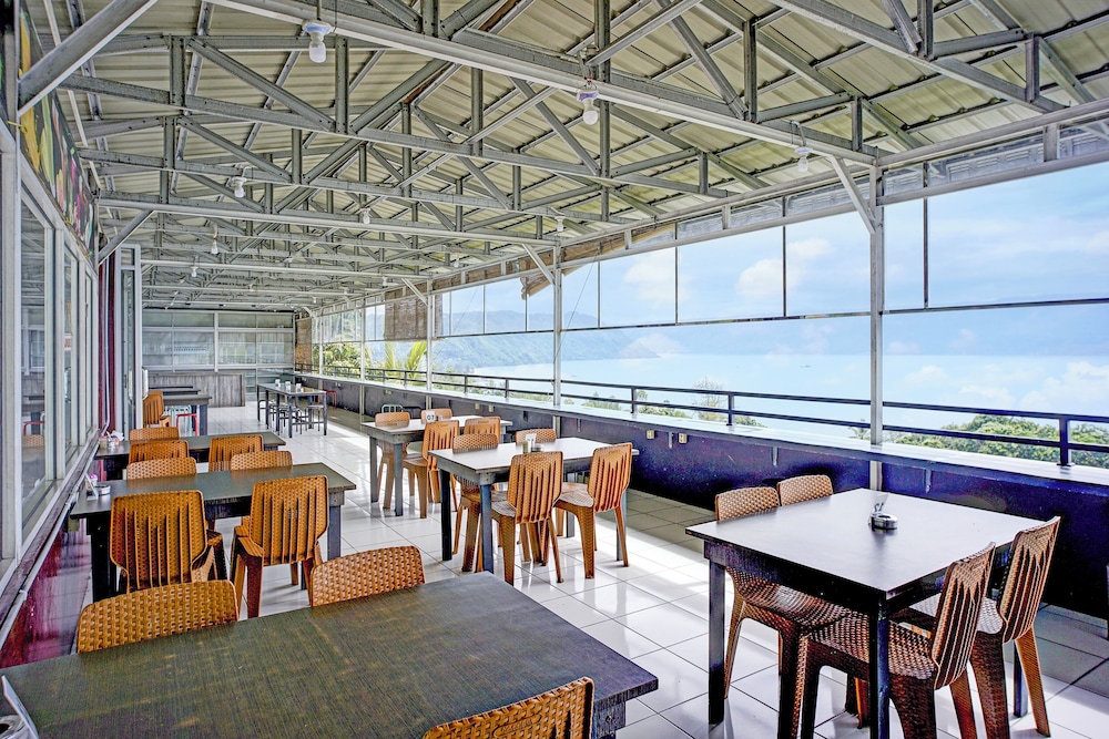 OYO 94772 Gapura Hotel