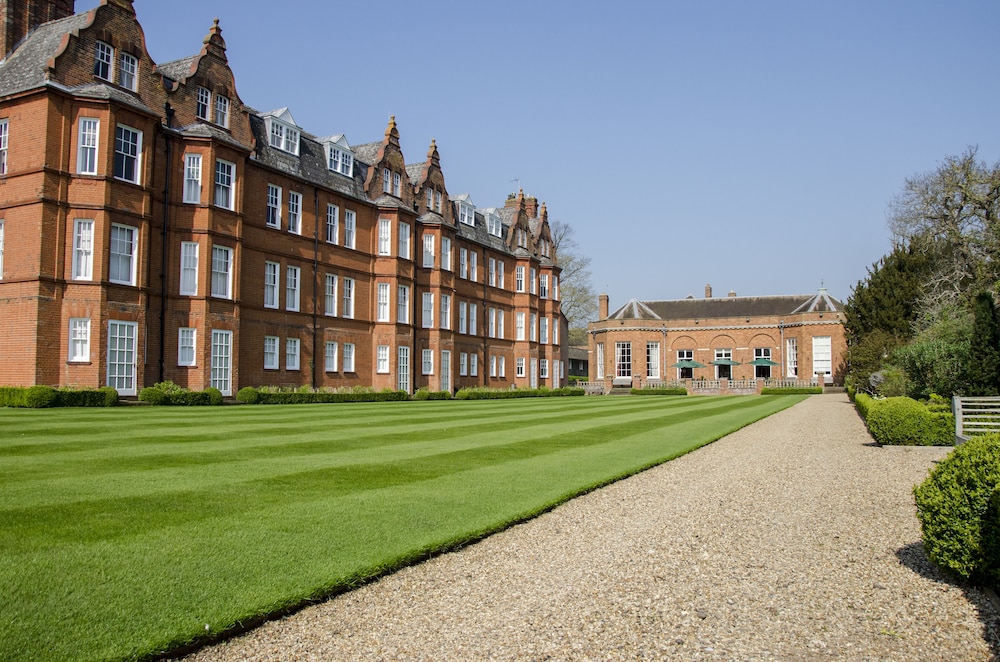 Newmarket Vacations - The Jockey Club Rooms - Property Image 37