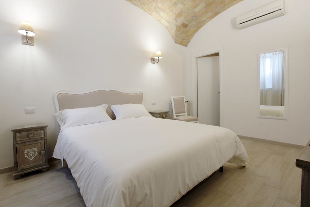 Suite Maggiore