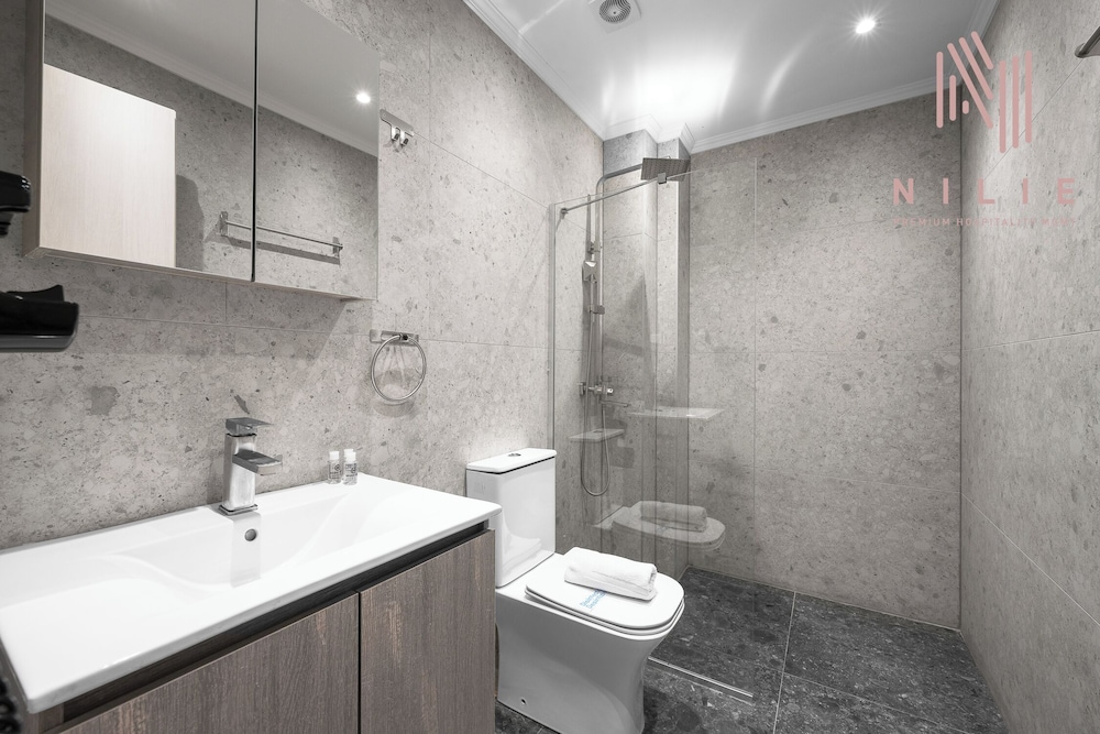 Bonsai Studios & Apartments, Nilie Hospitality MGMT