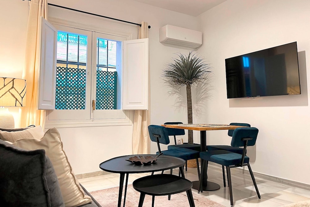 Cozy Apartment in Sevilla Center. Baños IV
