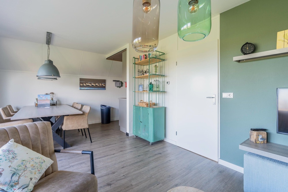 Tastefully and Modernly Furnished Holiday Home for 6 Persons